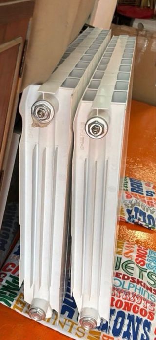 Radiador de aluminio blanco plateado