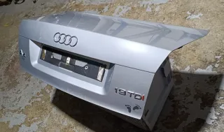 Portón Audi A4 B6
