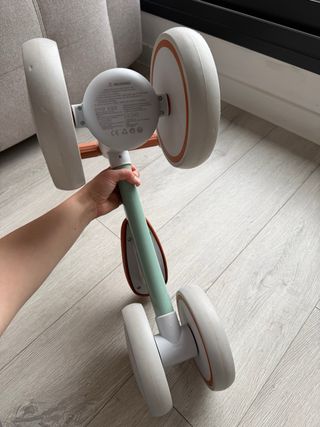 Correpasillos 4 ruedas infantil SEREED