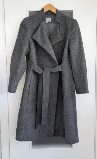 Talla M Hakei - Abrigo Cruzado Gris