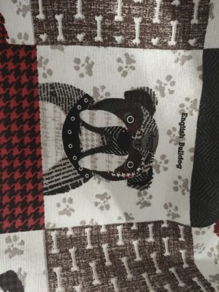 Tela con estampado de perros