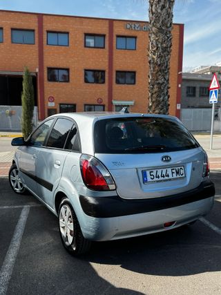 KIA Rio 2007