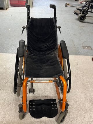 Silla de ruedas ligera para niño