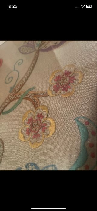 Cuadro Bordado Artesanal Flores y Libélula