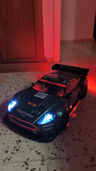 Coche RC Aston Martin DBR9 007