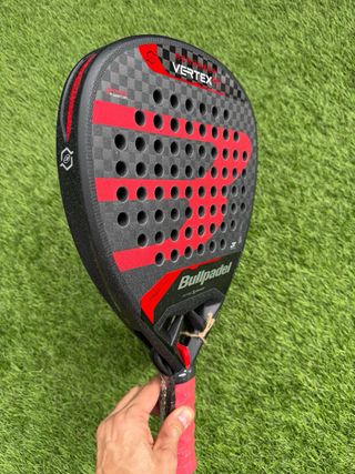 Pala Bullpadel Vertex 04 Juan Tello 2024