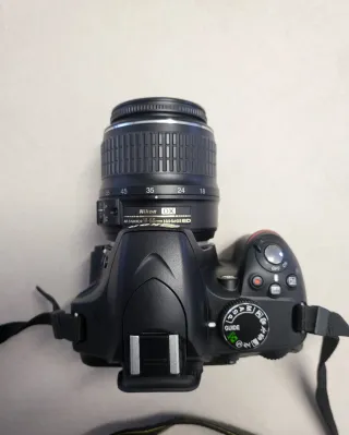 Cámara Nikon D3200 + Tripode + Accesorios.