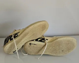 Zapatillas Nike Fútbol Beige/Negro