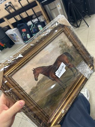 Cuadro HUARCEY Caballo Marrón con Marco Dorado