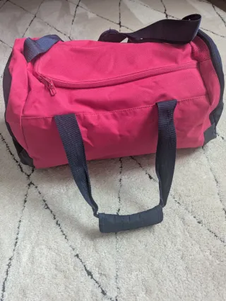 Borsa sportiva Adidas rosa e nera