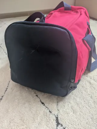 Borsa sportiva Adidas rosa e nera