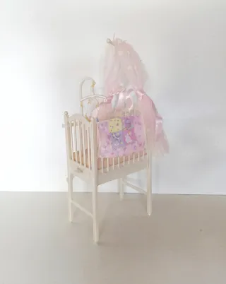 Barbie Krissy Bedtime Baby 2000 cuna cama bebe