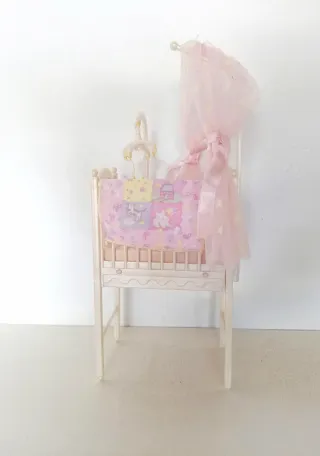 Barbie Krissy Bedtime Baby 2000 cuna cama bebe