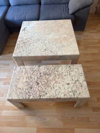 Tavoli centrali in marmo