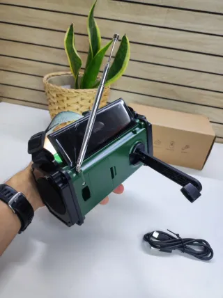 Radio de emergencia multifunción