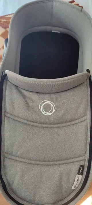 Capazo Bugaboo Bee 3 con adaptadores