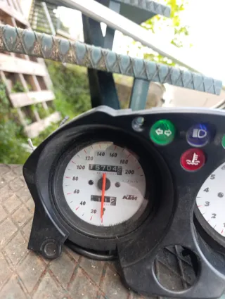 Cuenta kilometros Cuadro de instrumentos KTM 620 6