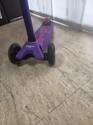 Patinete Micro Maxi Deluxe LED Morado