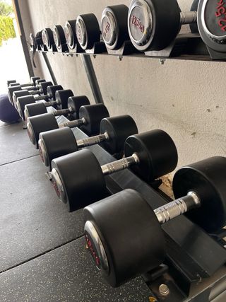 Juego Mancuernas 2.5-25kg + Soporte