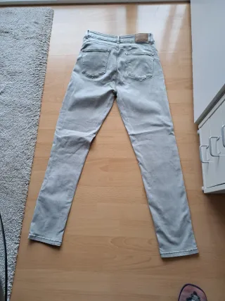 Pantalón verde talla 42