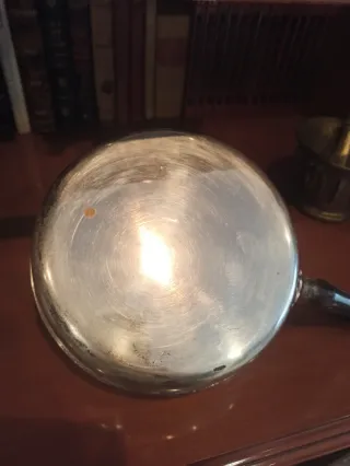 Antigua fuente alpaca para platos calientes