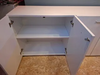 Armario bajo oficina blanco