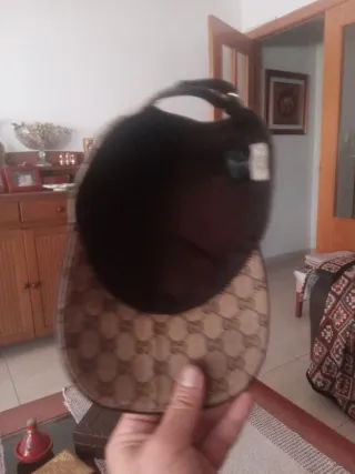 Gorra Gucci Marrón con Tiras Verdes y Rojas