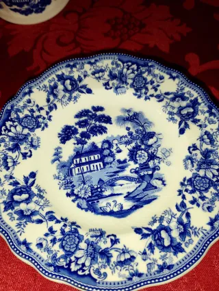 2 tazas con platillos de café  Ironstone azul y bl