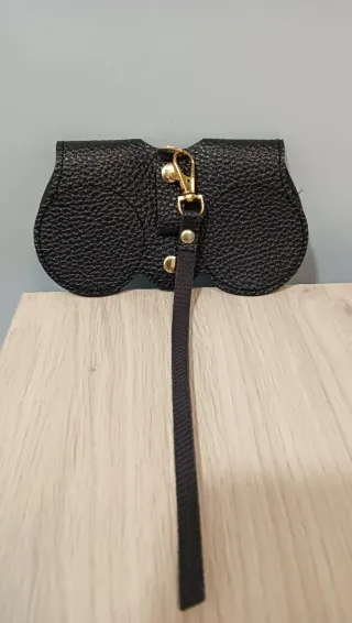 Funda para gafas de cuero negro. 2 unidades