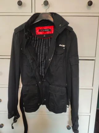 Chaqueta Bershka Negra