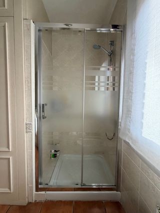 Mampara de ducha cristal y metal