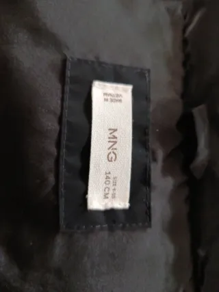 Chaleco niña negro con capucha talla 9-10