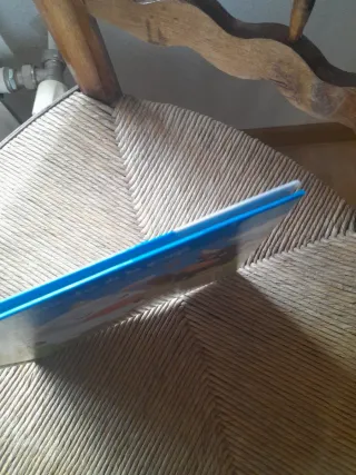 Los animales de la granja La vaca Planeta Agostin