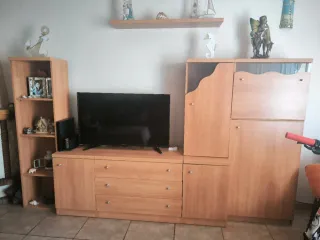 Mueble salón comedor madera y cristal