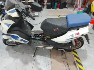 Moto Scooter RAZZO 49cc Automática