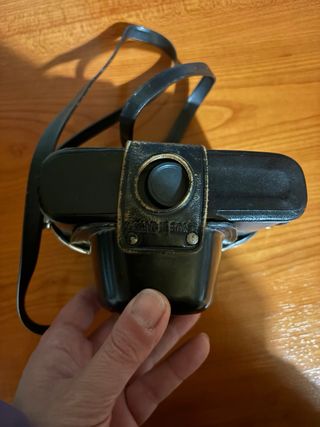 Cámara Yashica J + Flash National PE-170