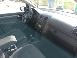 Volkswagen Touran 2011