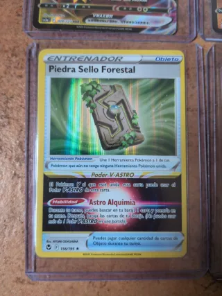 Cartas Pokémon VMAX, V y Entrenador