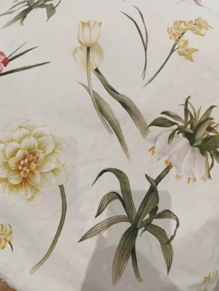 2 Cortinas Confeccionadas 242x115 cm cada una