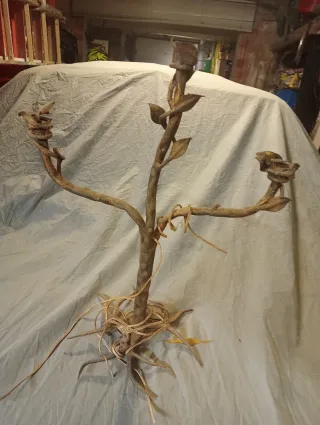 Lámpara antigua de metal