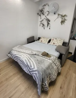 Se vende trastero convertido en estudio (14+15m2)