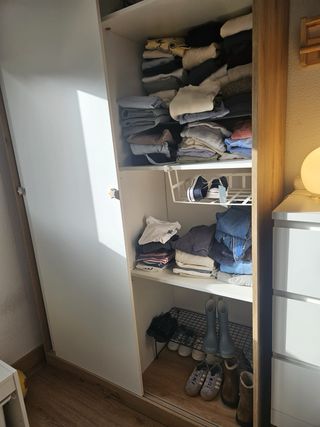 Armario Leroy Merlin blanco y madera