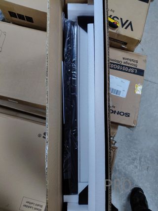 Mesa Auxiliar con Multienchufe