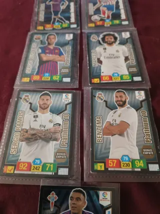 Lote cartas Adrenalyn 2018-19: Ramos, Benzema, Asp