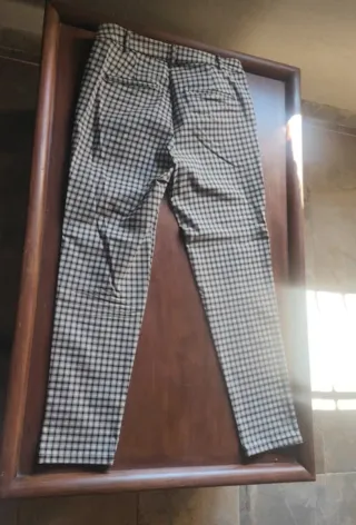 Traje Cortefiel cuadros blanco y negro,da talla .