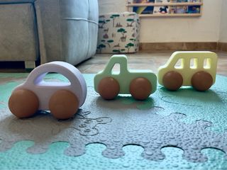 Coche de juguete 3d con diseño Montessori