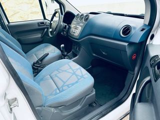 Ford Transit Connect 2010