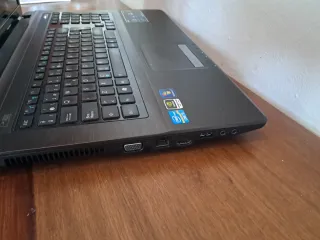 Portátil Asus Intel I5 - Pantalla 18"