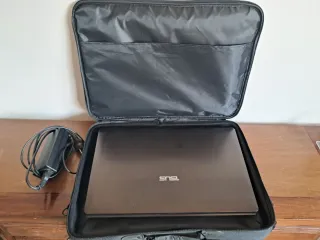 Portátil Asus Intel I5 - Pantalla 18"