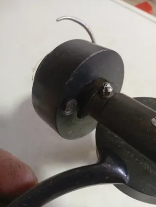 Carrete de pesca Sagarra antiguo